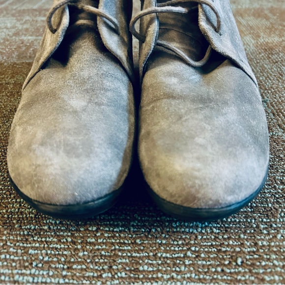 Dansko Gray Cadee Lace Up Chukka Ankle Booties Boots, size 40 9.5 10 - Picture 3 of 12